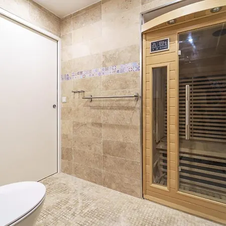 Parisian Flat With Sauna Appartamento